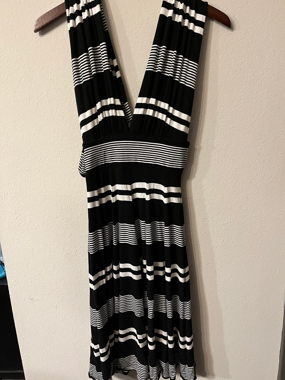 Short Sleeve White House Black Market Size 00 Stripe Dress-SaveEZ